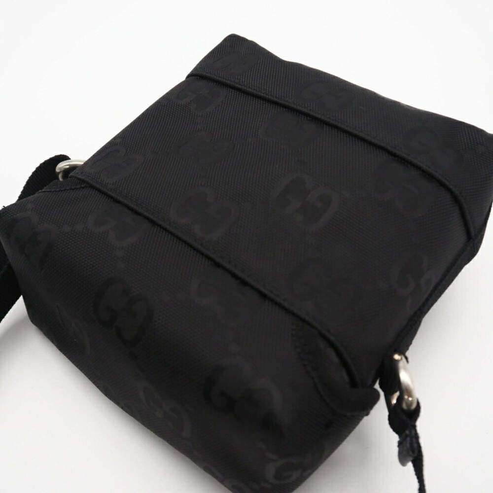 GUCCI Authentic Black Shoulder Bag - Picture 4 of 12